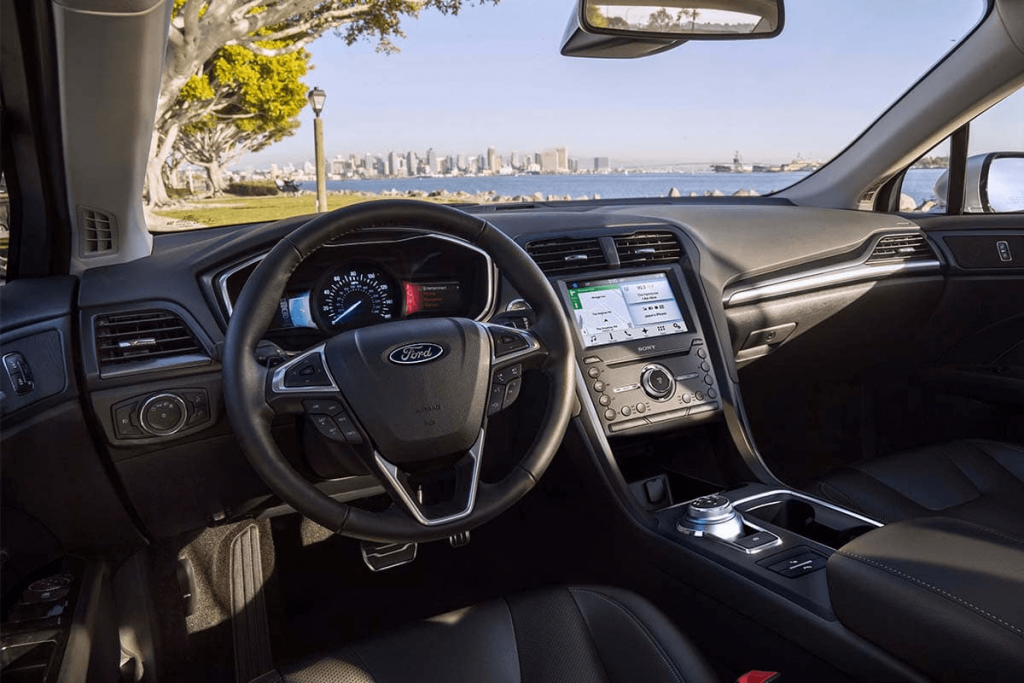 2019 ford fusion 2